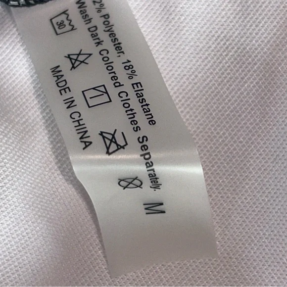 NWOT women’s deep neck plunge one piece swimsuit - Picture 4 of 4